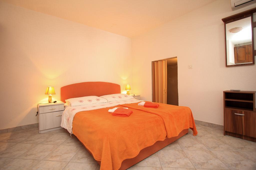 Robinson Braco Apartment Bogomolje ภายนอก รูปภาพ